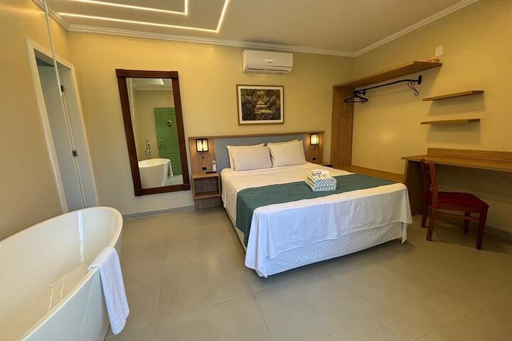 Room 7 of 35