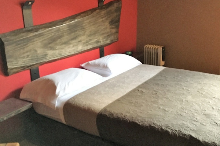1 Queen Bed (39 of 43)