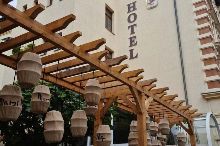 Hotel 37 of 39