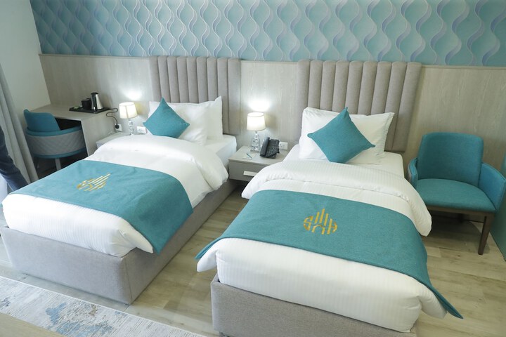 Room 14 of 42