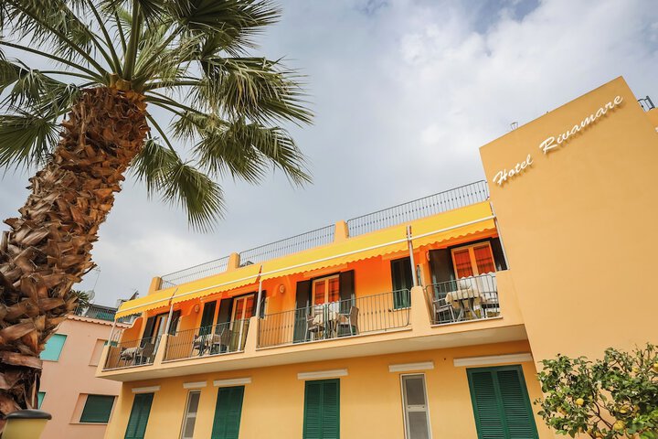 Hotel Rivamare