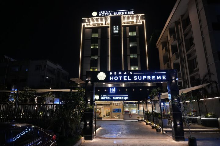 Exterior of HEMAS HOTEL SUPREME