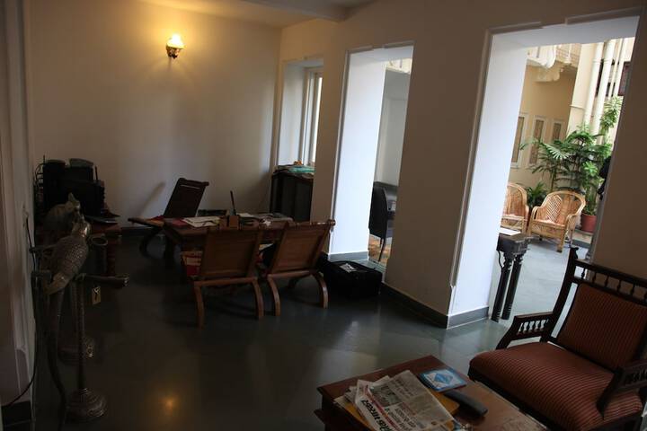 Business Center 14 of 20