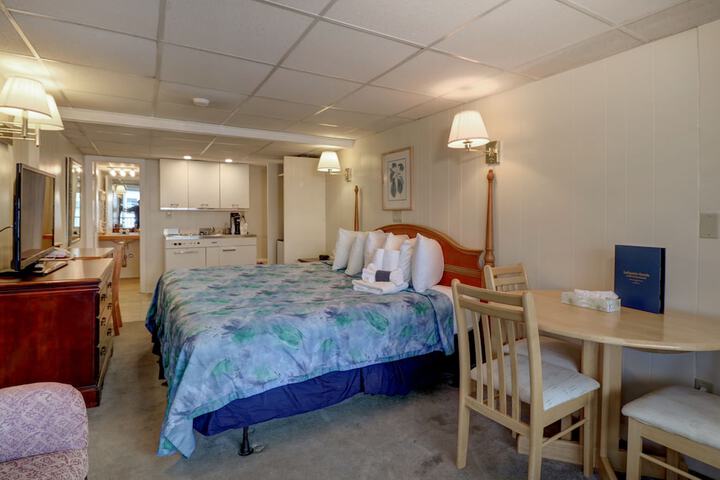 Room 3 of 88
