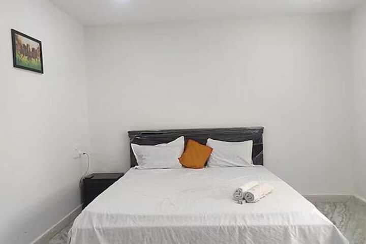 Room 12 of 23