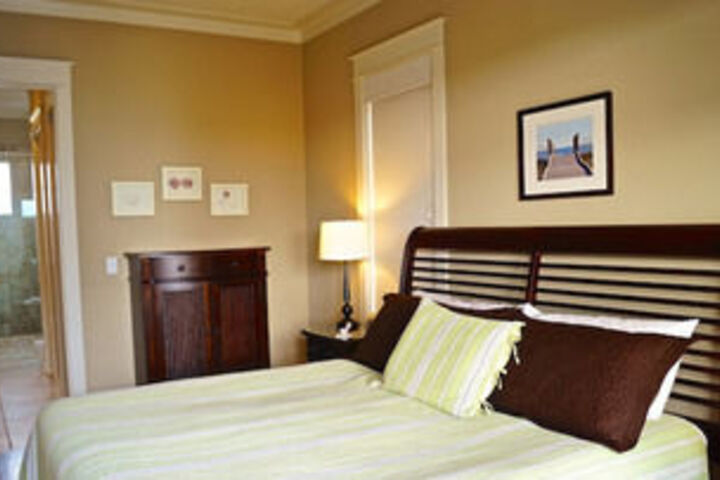Room 11 of 20