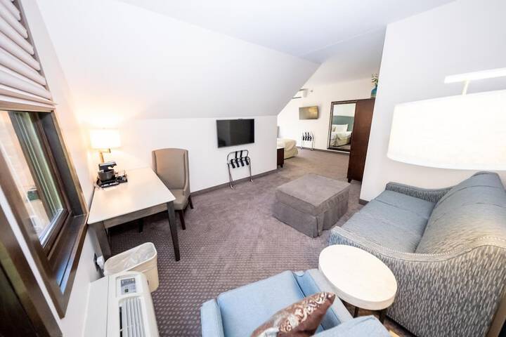 Room 26 of 49