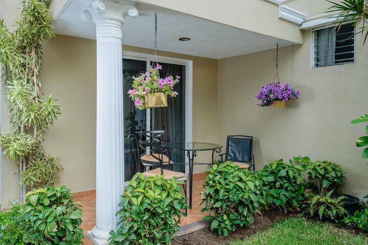 Terrace/Patio 8 of 27