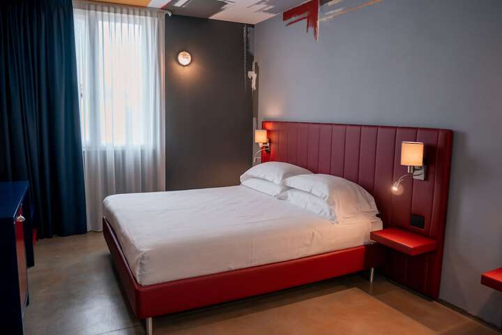 Room 17 of 29