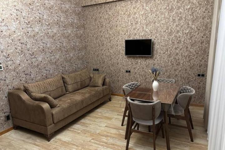 Room 27 of 51