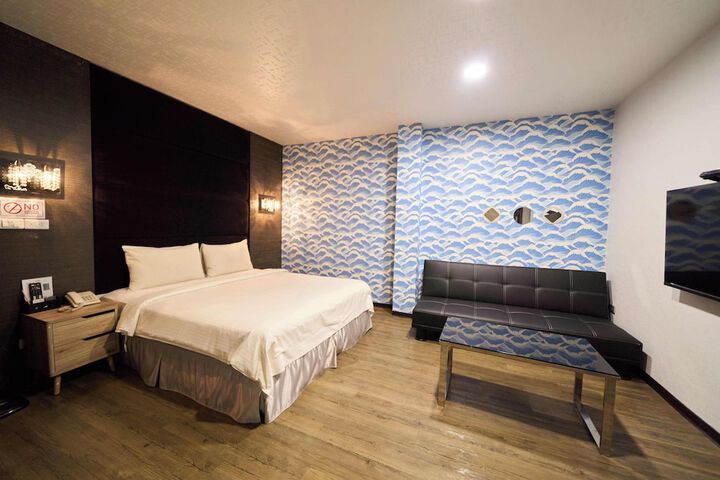 Room 20 of 48