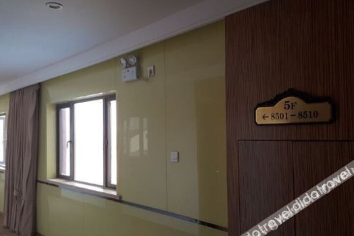 Hotel Interior 20 of 32