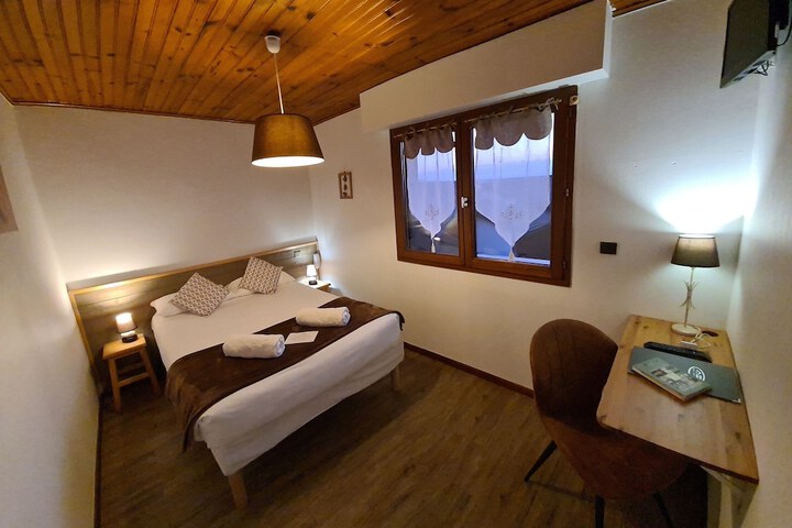 Room 11 of 41