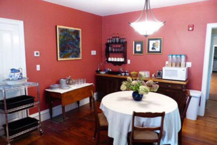 Breakfast/Coffee Service 9 of 38