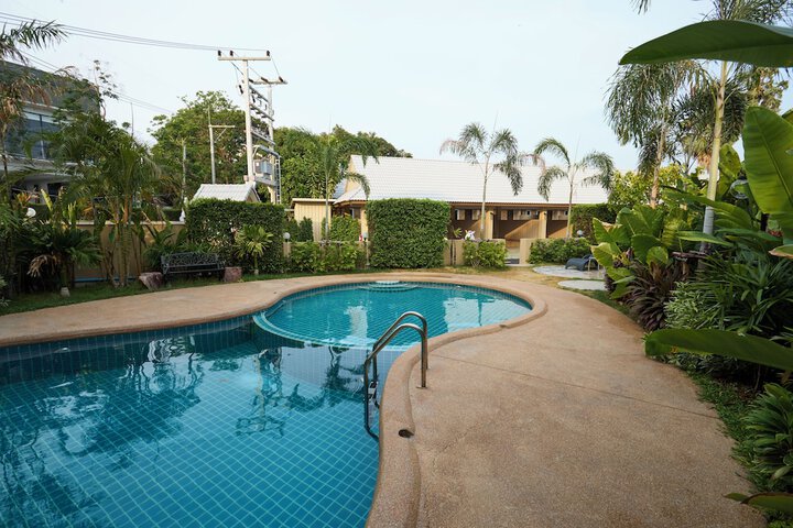 Pool 30 of 32