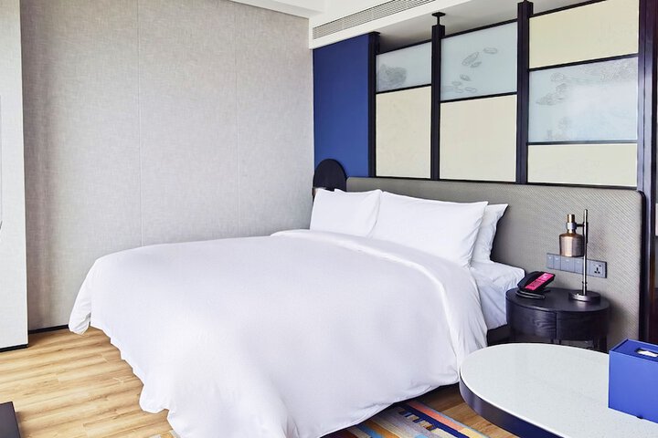 Room 7 of 43