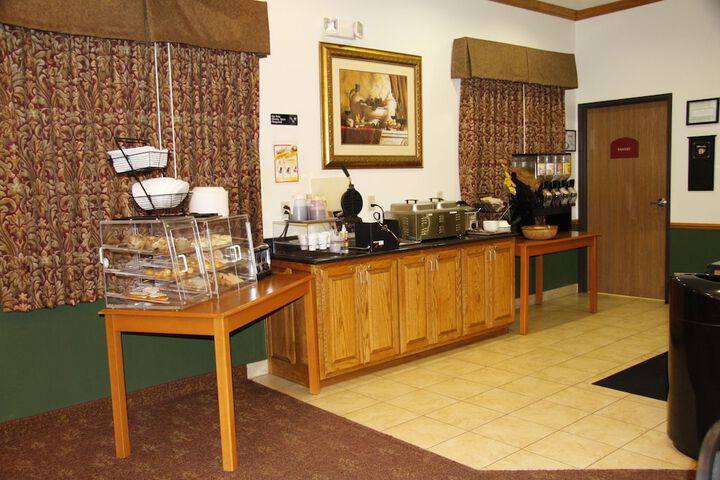 Breakfast/Coffee Service 36 of 60