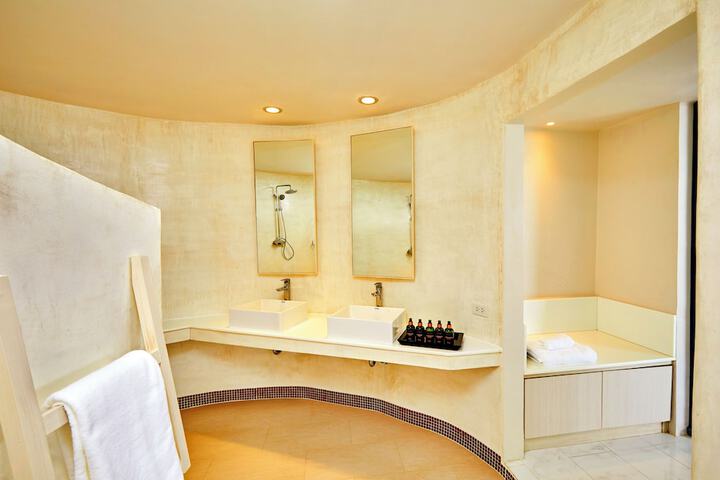 Bath Amenities