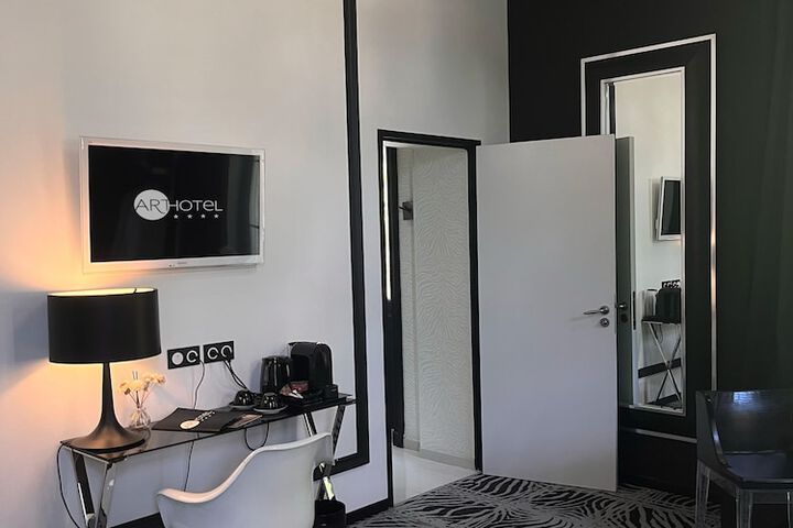 Room 39 of 106