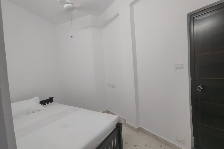Room 18 of 33
