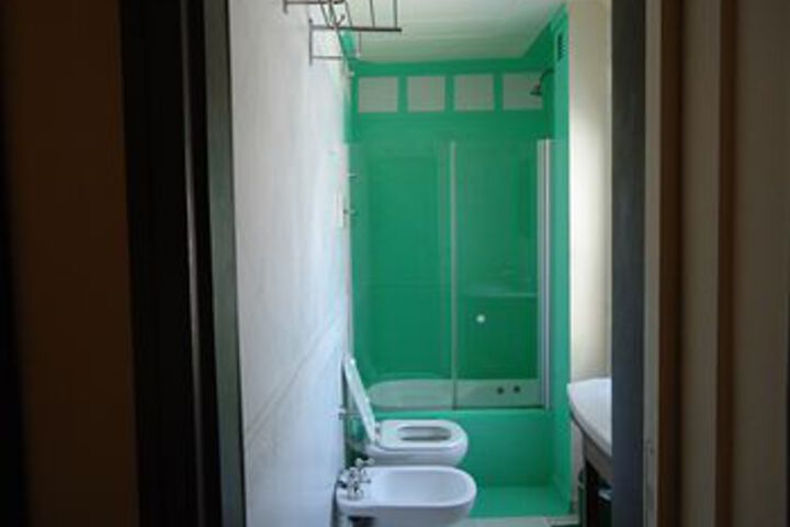 Room 6 of 20