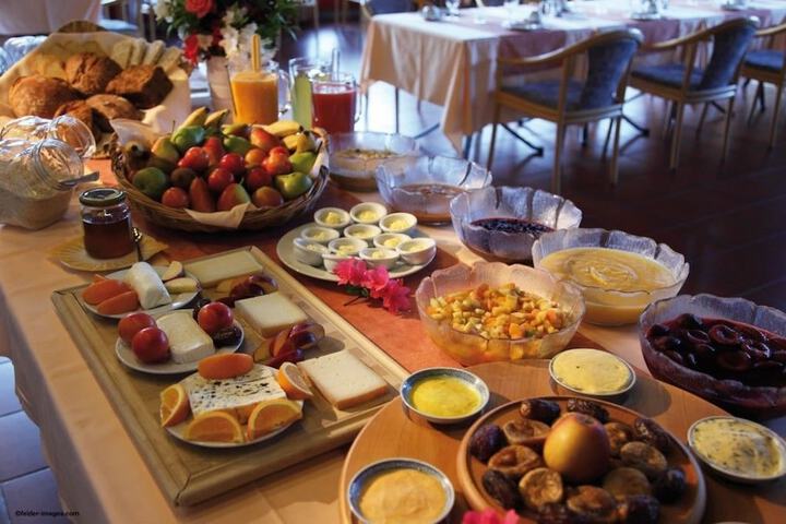 Breakfast/Coffee Service 17 of 23