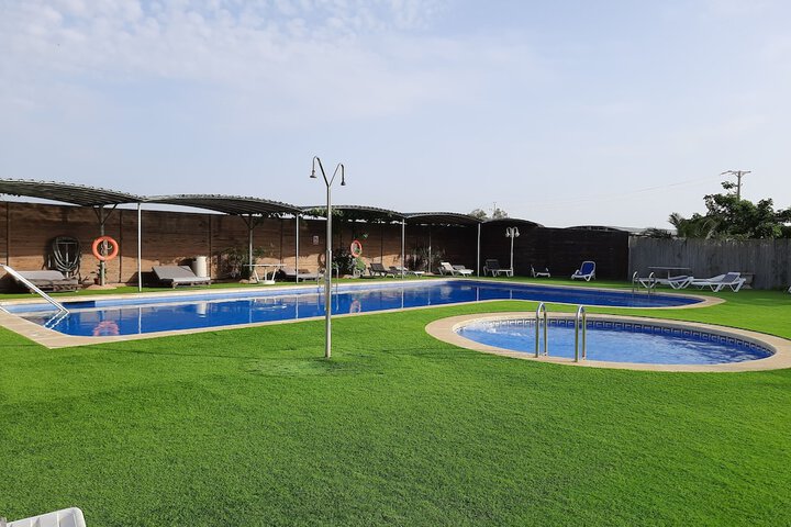 Pool 33 of 61