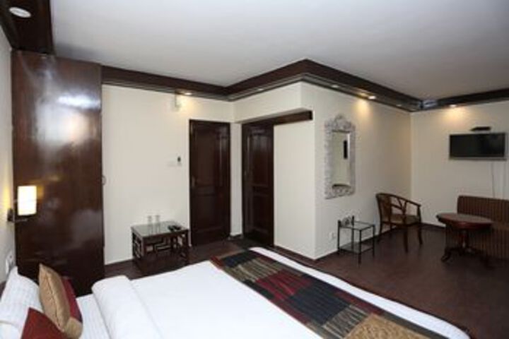 Room 14 of 22
