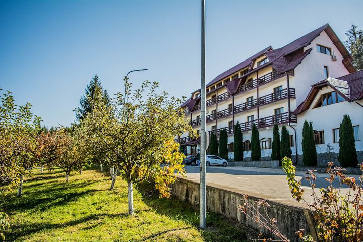 Hotel 62 of 84