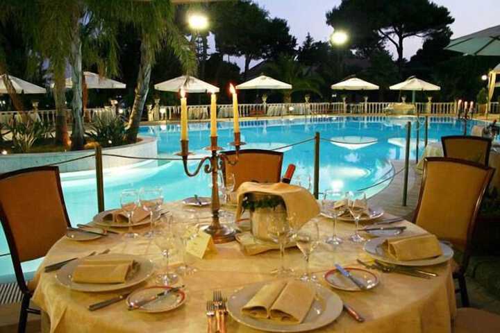 Dining 62 of 68