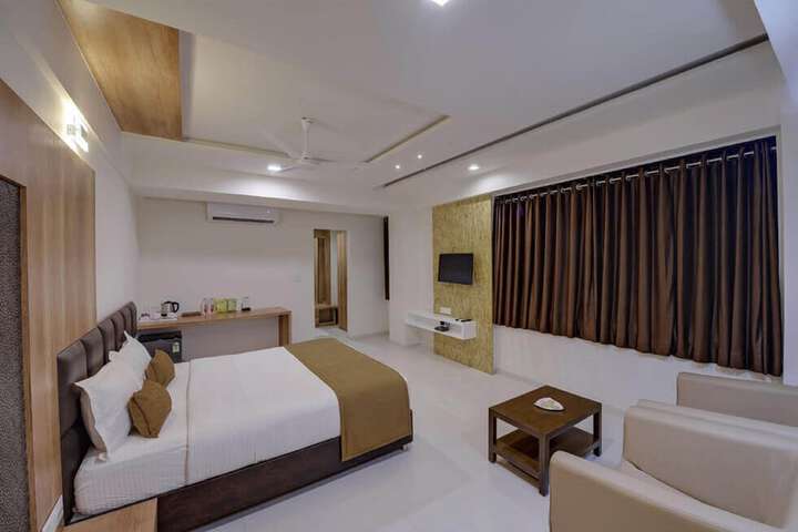 Room 5 of 53