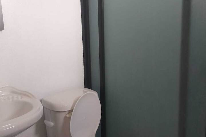 Room 17 of 44