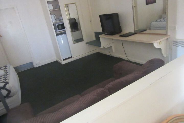 Room 21 of 89