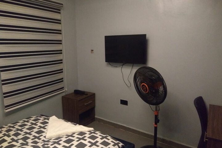 Room 9 of 39