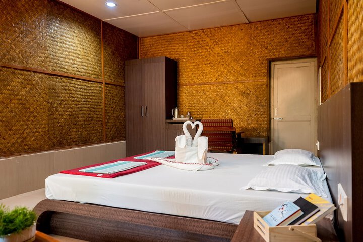 Room 9 of 29