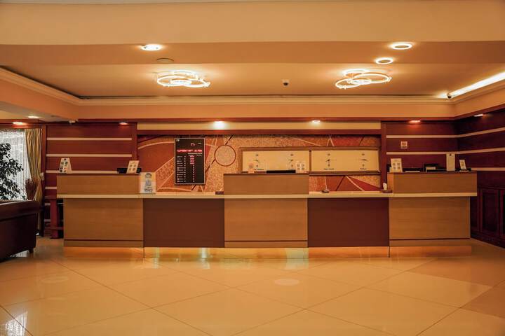 Guest Lobby