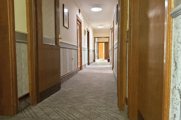 Ballroom/Hall 76 of 83