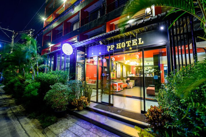 Hotel 152 of 181