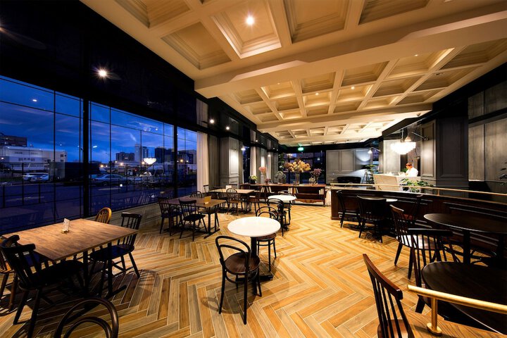 Dining 207 of 243