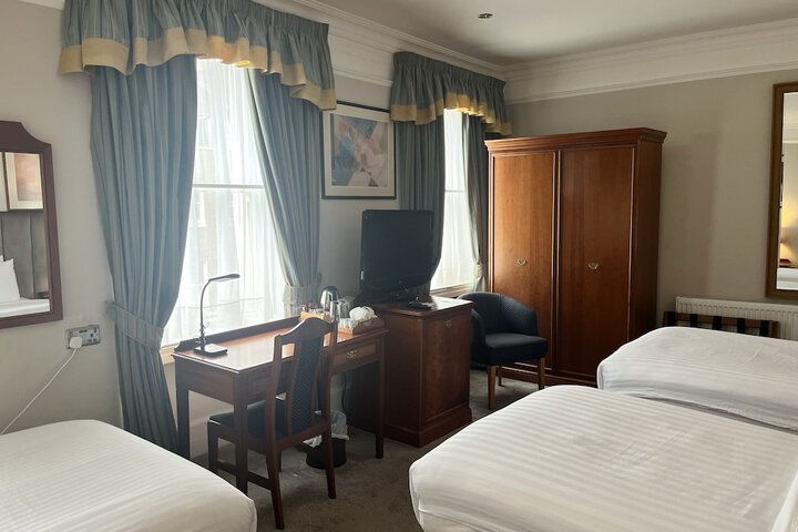 Room 26 of 58