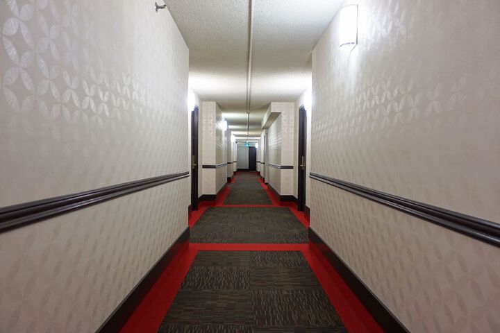 Ballroom/Hall 90 of 104