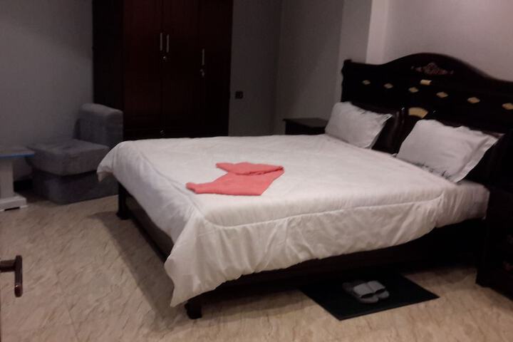 Room 10 of 31