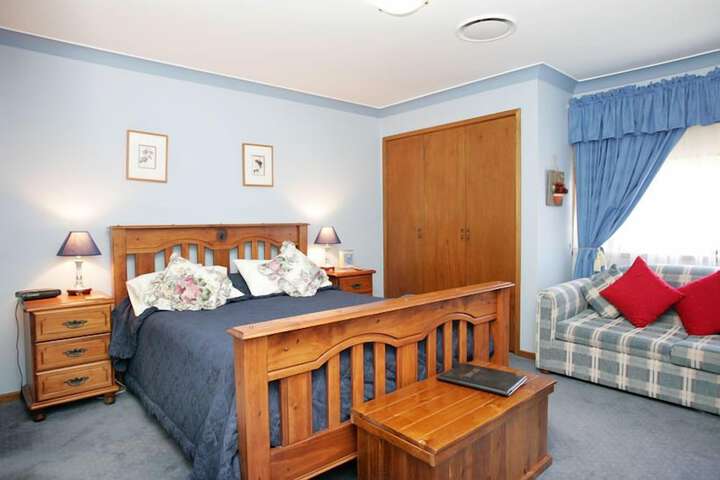 Room 8 of 35