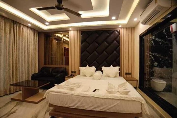 Hotel 64 of 70