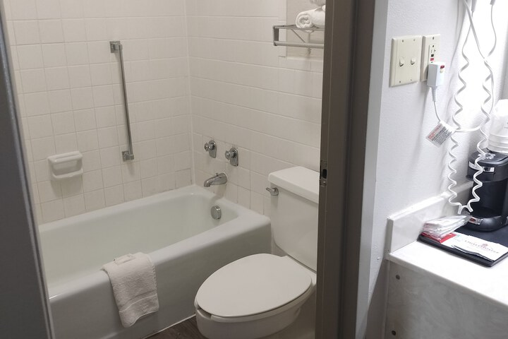 Room 162 of 190