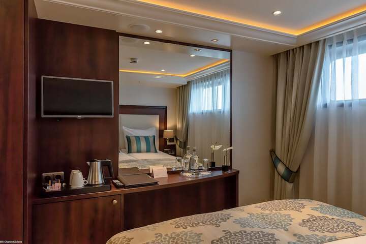 Room 7 of 54