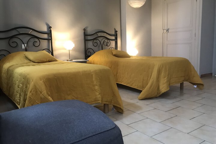 Room 18 of 53