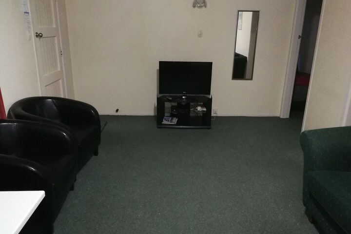 Room 51 of 100