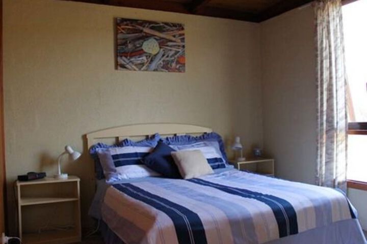 Room 2 of 4