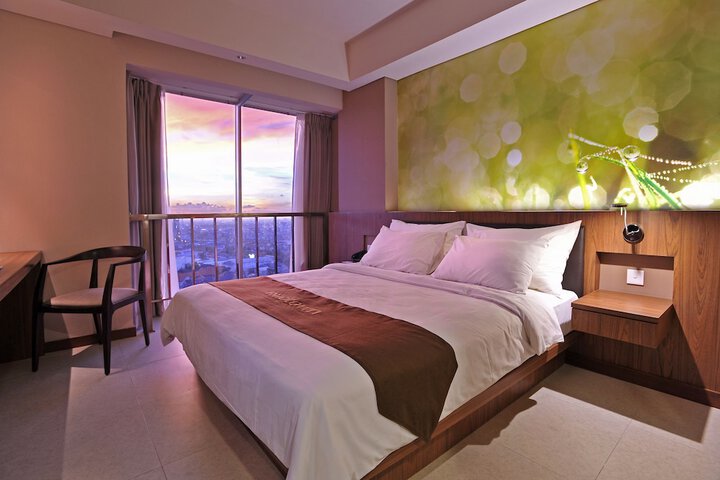 Room 32 of 52